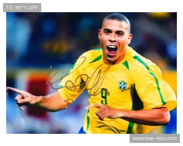 金庸笔下足球球星之传奇与现实碰撞：武侠精神在绿茵场上的传承